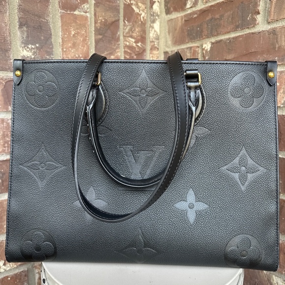Louis Vuitton Handbags - Louis Vuitton OnTheGo Tote Wild at Heart Monogram Empreinte Giant